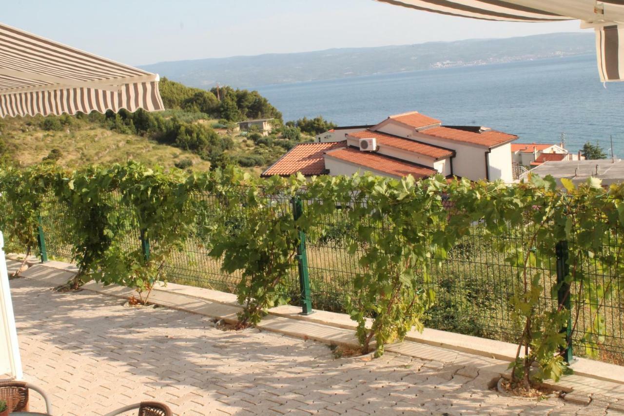 Knezovic Apartments Podstrana Exterior photo